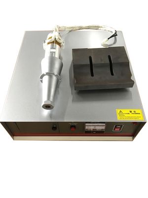 티타늄 주문을 받아서 만들어진 초음파 용접 경적 또는 강철 15Khz Sonotrode 및 발전기